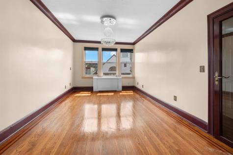 13 West 27th Street Bayonne NJ 07002