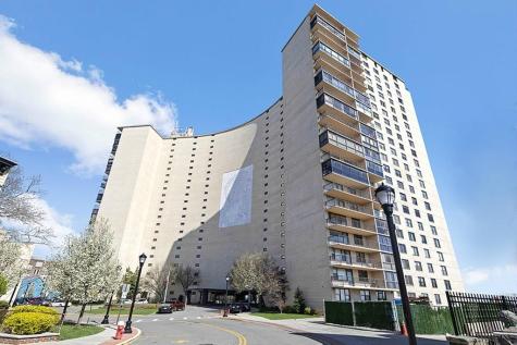 380 Mountain Road Union City NJ 07087