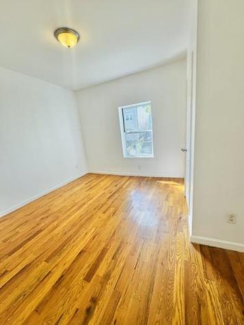 411 Woodlawn Avenue Jersey City NJ 07305