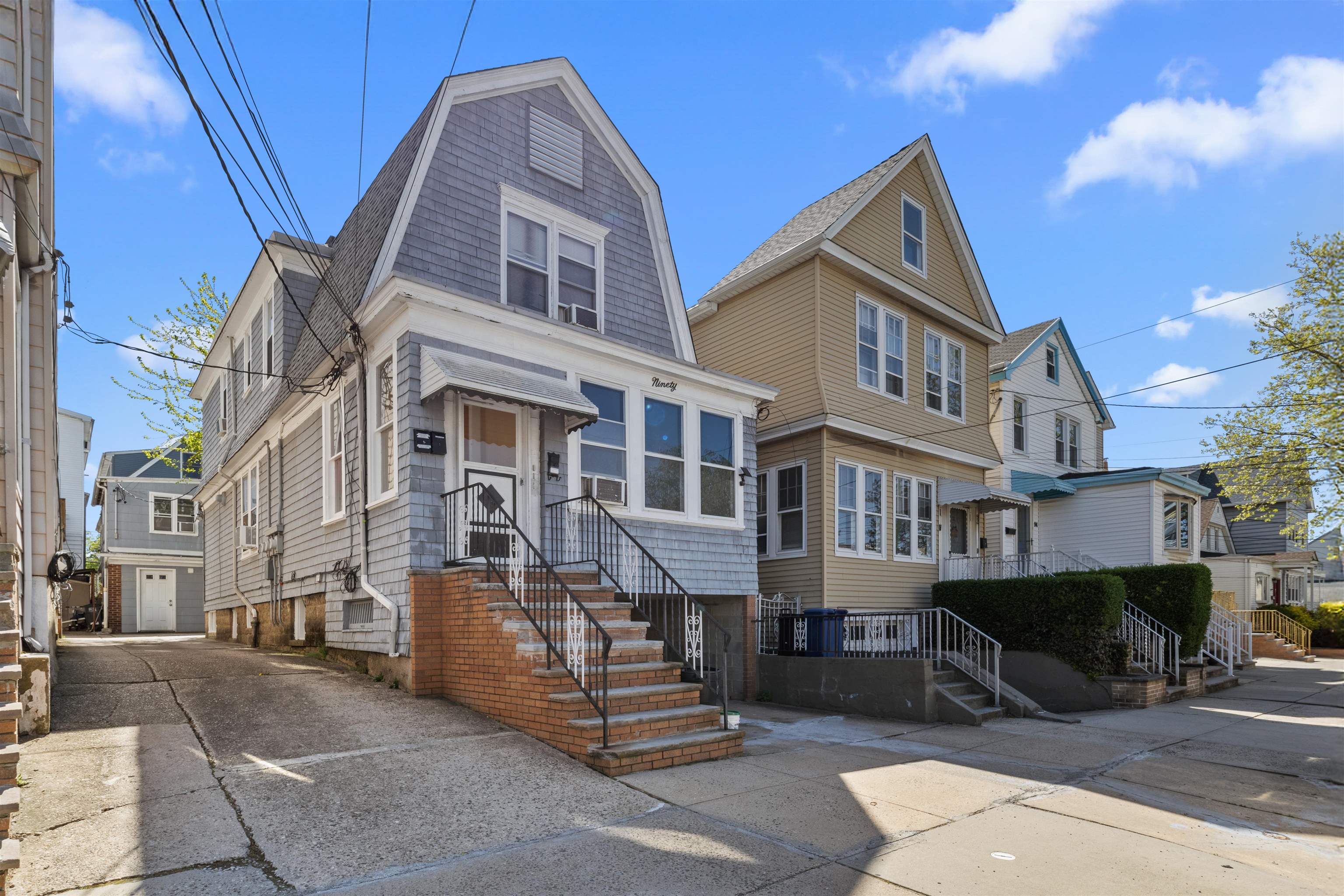 90 West 43rd Street Bayonne NJ 07002