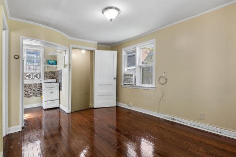90 West 43rd Street Bayonne NJ 07002