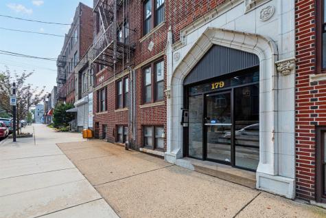 179 Manhattan Avenue Jersey City NJ 07307