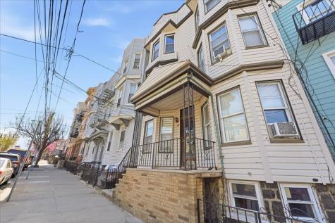 33 Thorne Street Jersey City NJ 07307