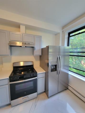 63 Oak Street Jersey City NJ 07304