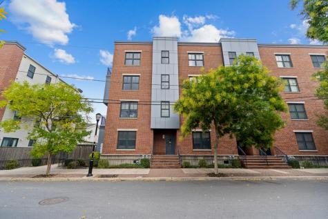 439-1 Whiton Street Jersey City NJ 07304