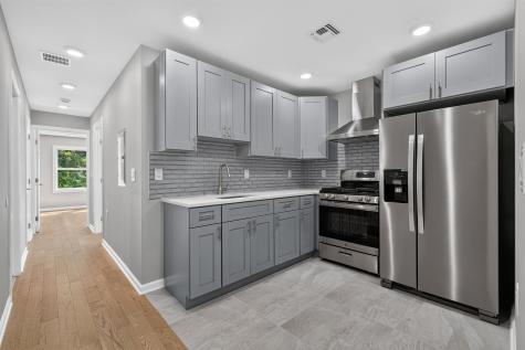 74 West 52nd Street Bayonne NJ 07002