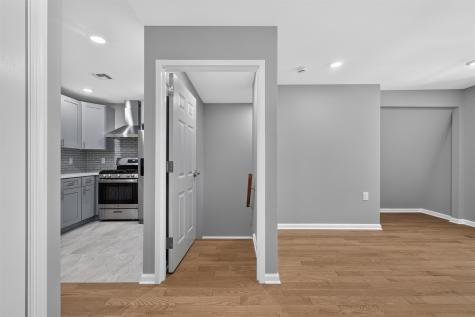 74 West 52nd Street Bayonne NJ 07002