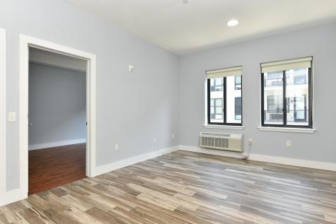 424 Whiton Street Jersey City NJ 07304