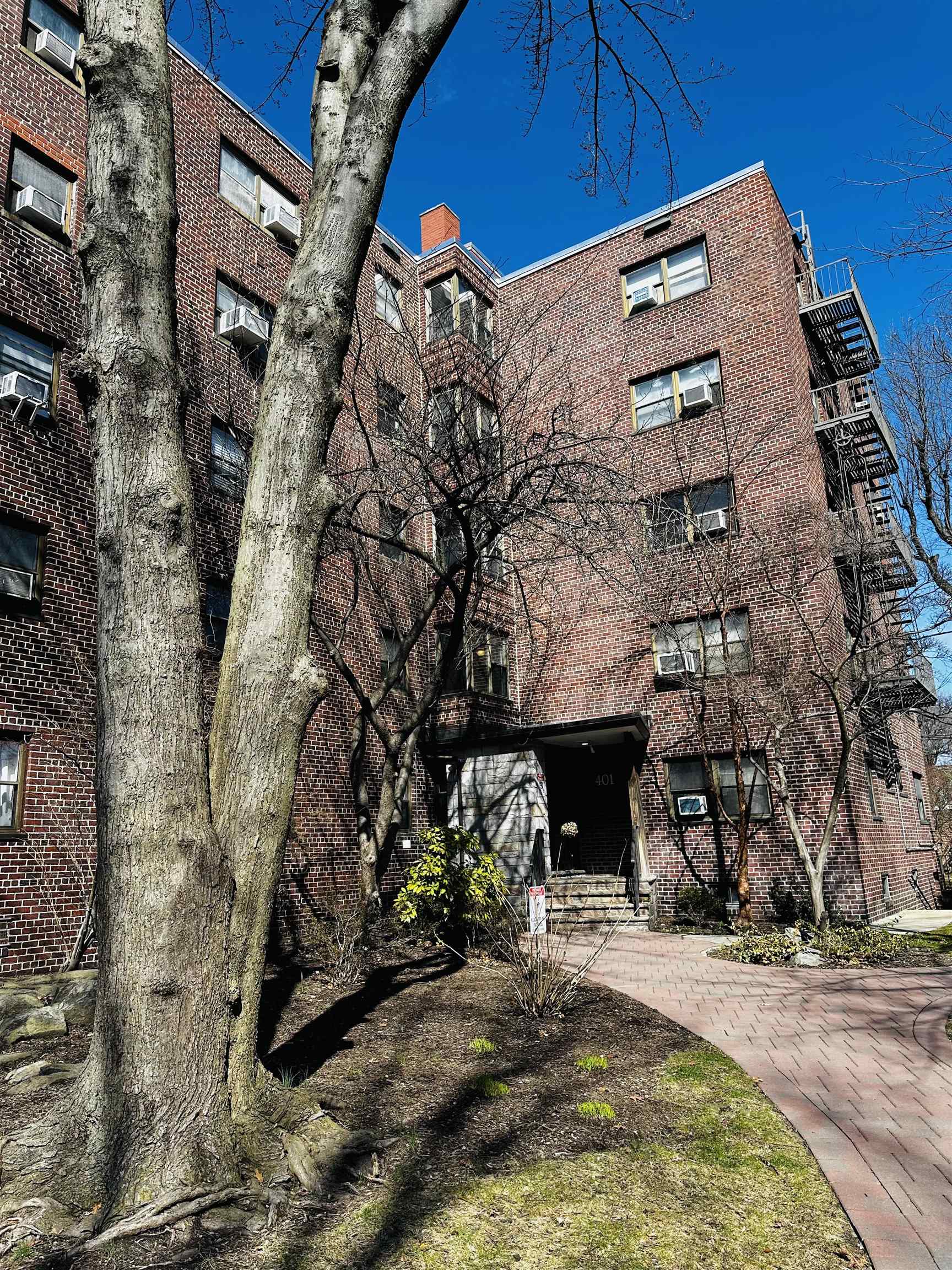 401 Park Place Fort Lee NJ 07024
