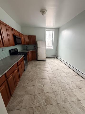 6025 Adams Street West New York NJ 07093