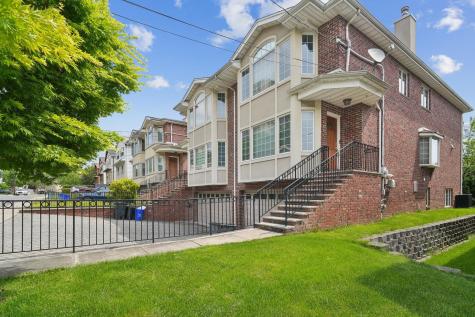 75 Myrtle Avenue Edgewater NJ 07020