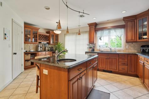 75 Myrtle Avenue Edgewater NJ 07020