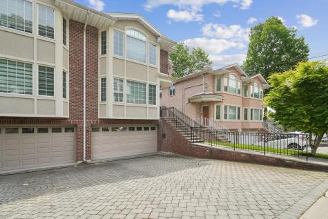 75 Myrtle Avenue Edgewater NJ 07020