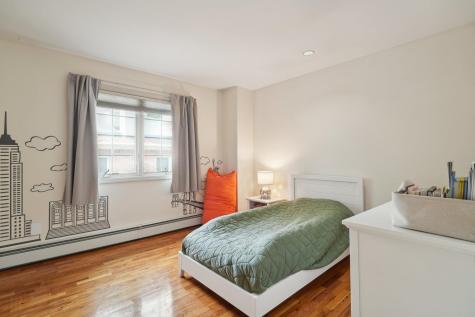 75 Myrtle Avenue Edgewater NJ 07020