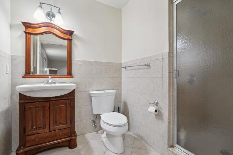 75 Myrtle Avenue Edgewater NJ 07020