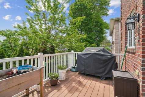 75 Myrtle Avenue Edgewater NJ 07020