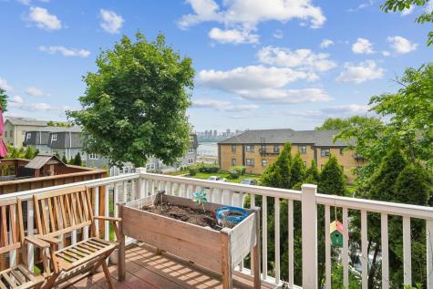 75 Myrtle Avenue Edgewater NJ 07020