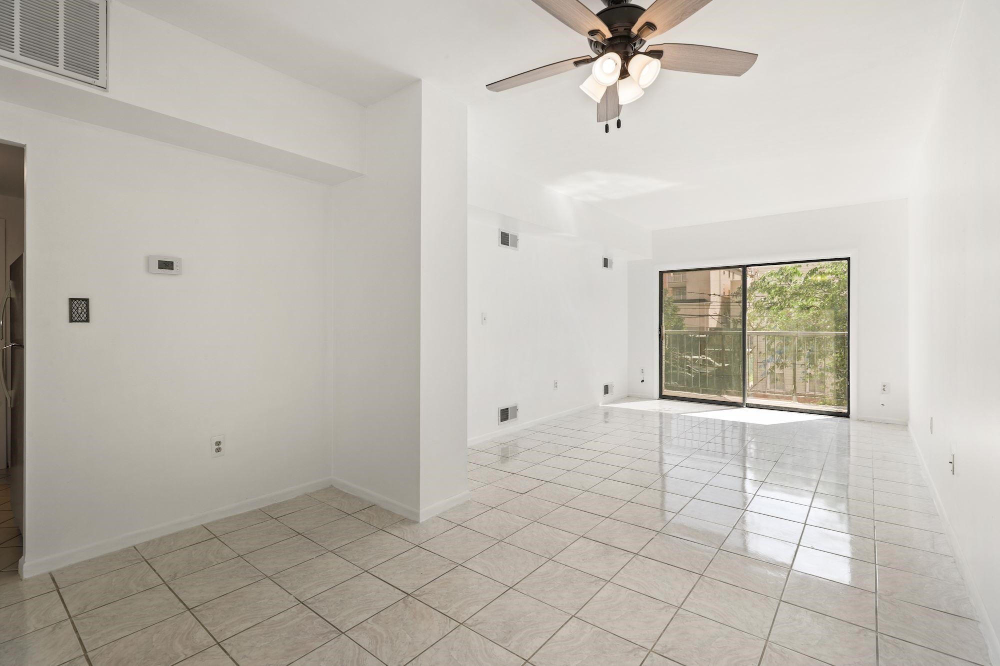 318 38th Street Union City NJ 07087