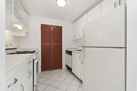 318 38th Street Union City NJ 07087