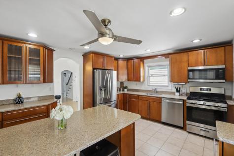 310 Centre Avenue Secaucus NJ 07094