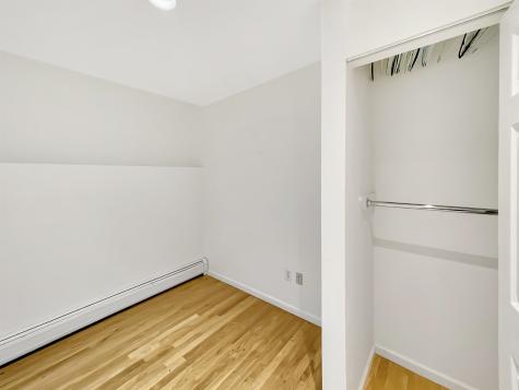 8913 Riverside Place North Bergen NJ 07047