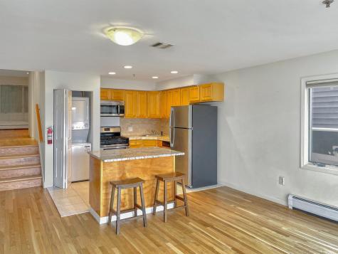 8913 Riverside Place North Bergen NJ 07047