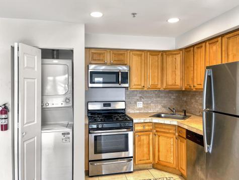 8913 Riverside Place North Bergen NJ 07047