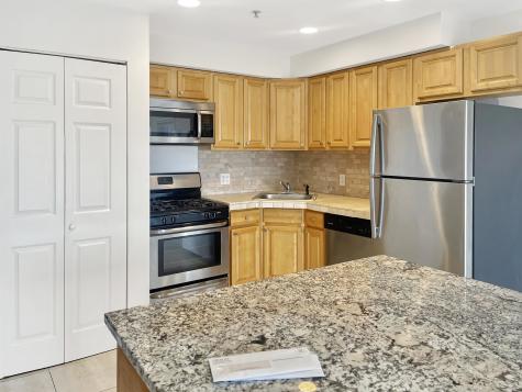 8913 Riverside Place North Bergen NJ 07047