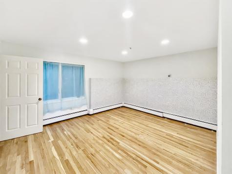 8913 Riverside Place North Bergen NJ 07047