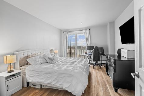 100 Shearwater Court East Jersey City NJ 07305