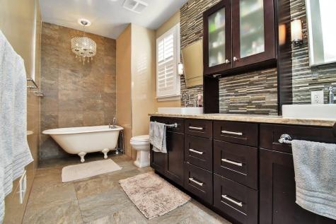 14 Lydia Drive Guttenberg NJ 07093