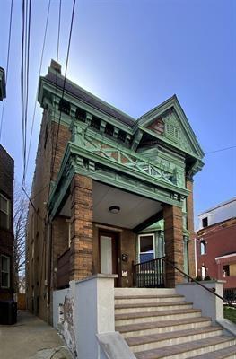 129 Clifton Place Jersey City NJ 07304
