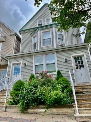 318 Broadway Bayonne NJ 07002