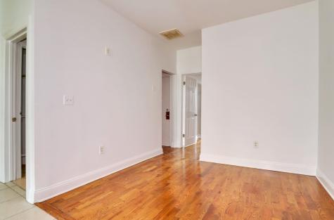 272 Grant Avenue Jersey City NJ 07305