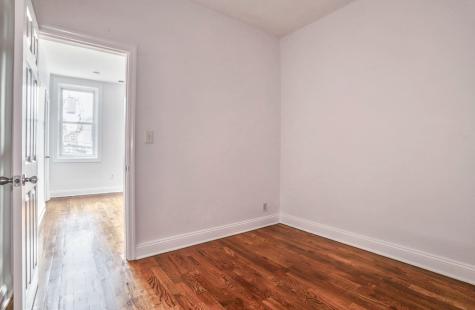 272 Grant Avenue Jersey City NJ 07305