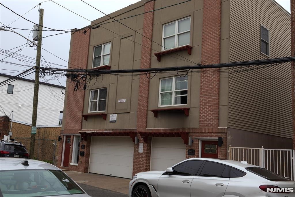 6805 Meadowview Avenue North Bergen NJ 07047