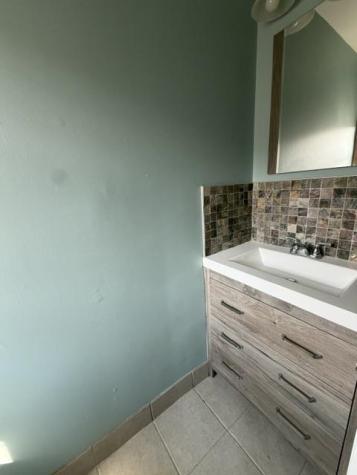 17 Acorn Drive Secaucus NJ 07094