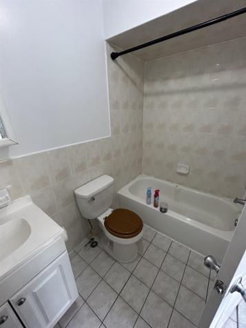 30 Elm Court Bayonne NJ 07002