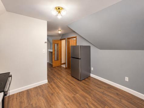 176 Avenue B Bayonne NJ 07002
