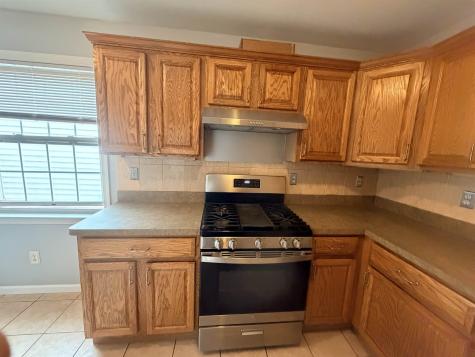 143 West 1st Street Bayonne NJ 07002-0000