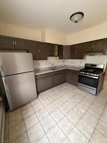 46 Stegman Street Jersey City NJ 07305-4116