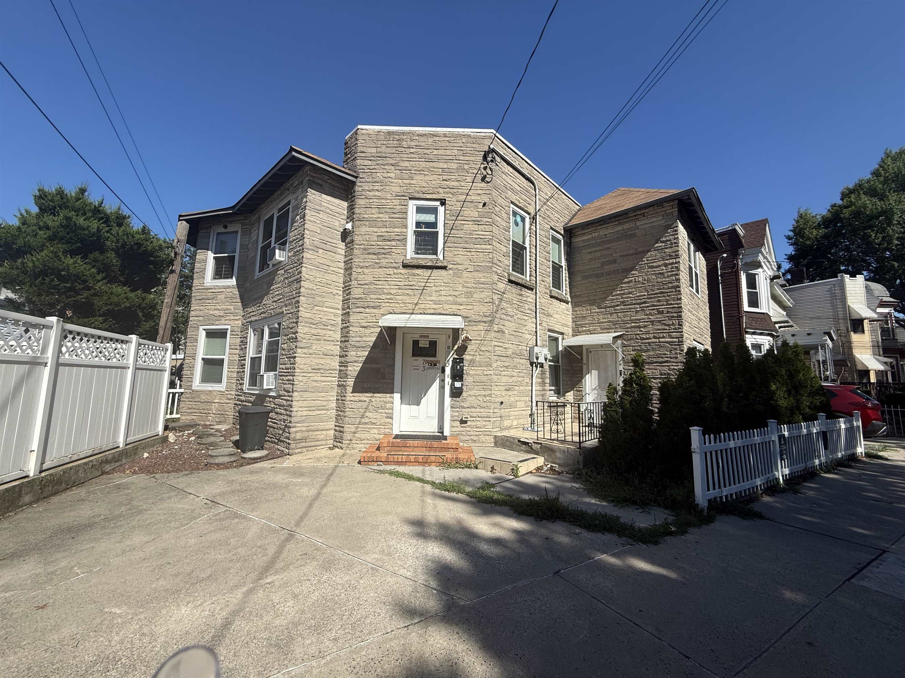 73 Sanford Place Jersey City NJ 07307