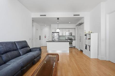 4 Beacon Way Jersey City NJ 07304
