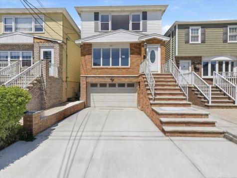 137 Kennedy Boulevard Bayonne NJ 07002