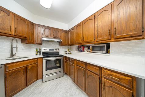 119 Harmon Cove Tower Secaucus NJ 07094