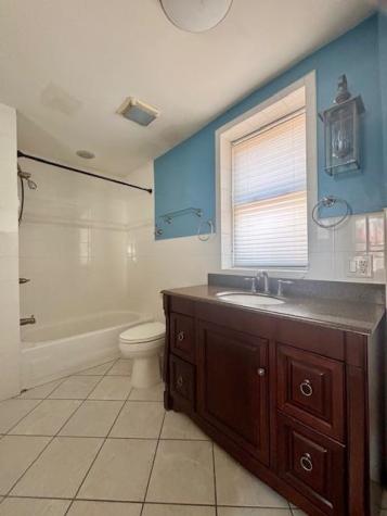69 Miller Avenue Elmwood Park NJ 07407