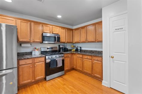 162 Blue Heron Drive Secaucus NJ 07094