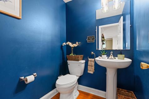 162 Blue Heron Drive Secaucus NJ 07094