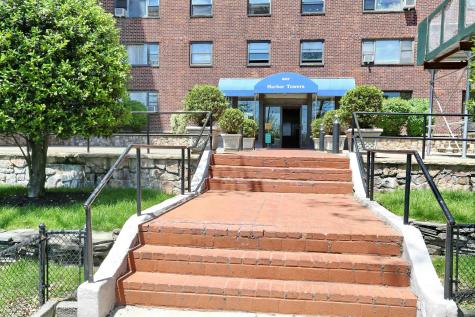 6515 Boulevard East West New York NJ 07093