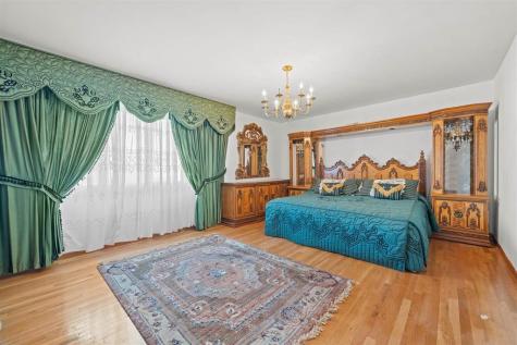 287 Avenue E Bayonne NJ 07002